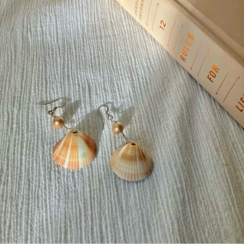 Clam Seashell Dangle Earrings Vintage“Perpetua” Gold Brass Beachy Mermaidcore Je - Picture 6 of 11